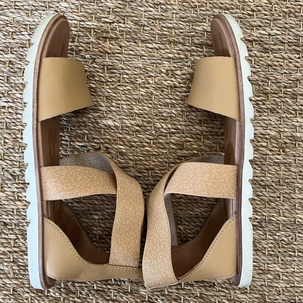 Sorel Women's Beige Cross-Strap Sandals, Size: 7 - Picture 6 of 9